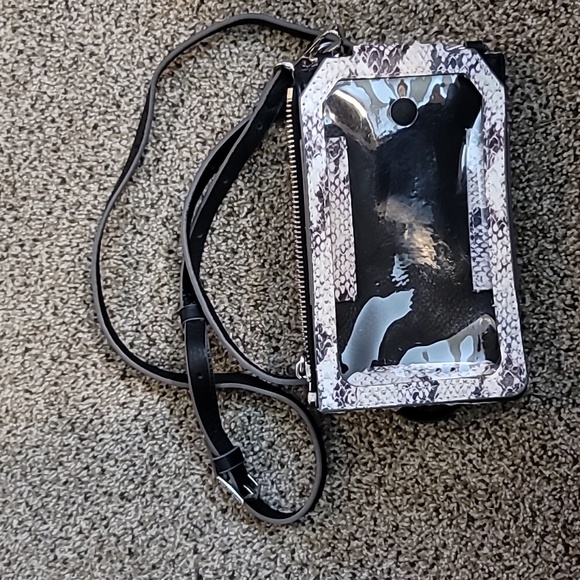 Aimee kestenberg snakeskin python print cell phone crossbody bag - Picture 2 of 6